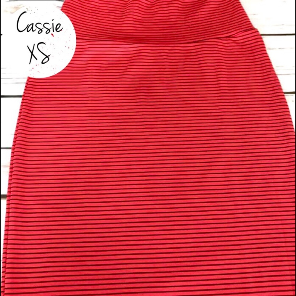 💝💝💝 3 for $33 LuLaRoe Cassie Pencil Skirt